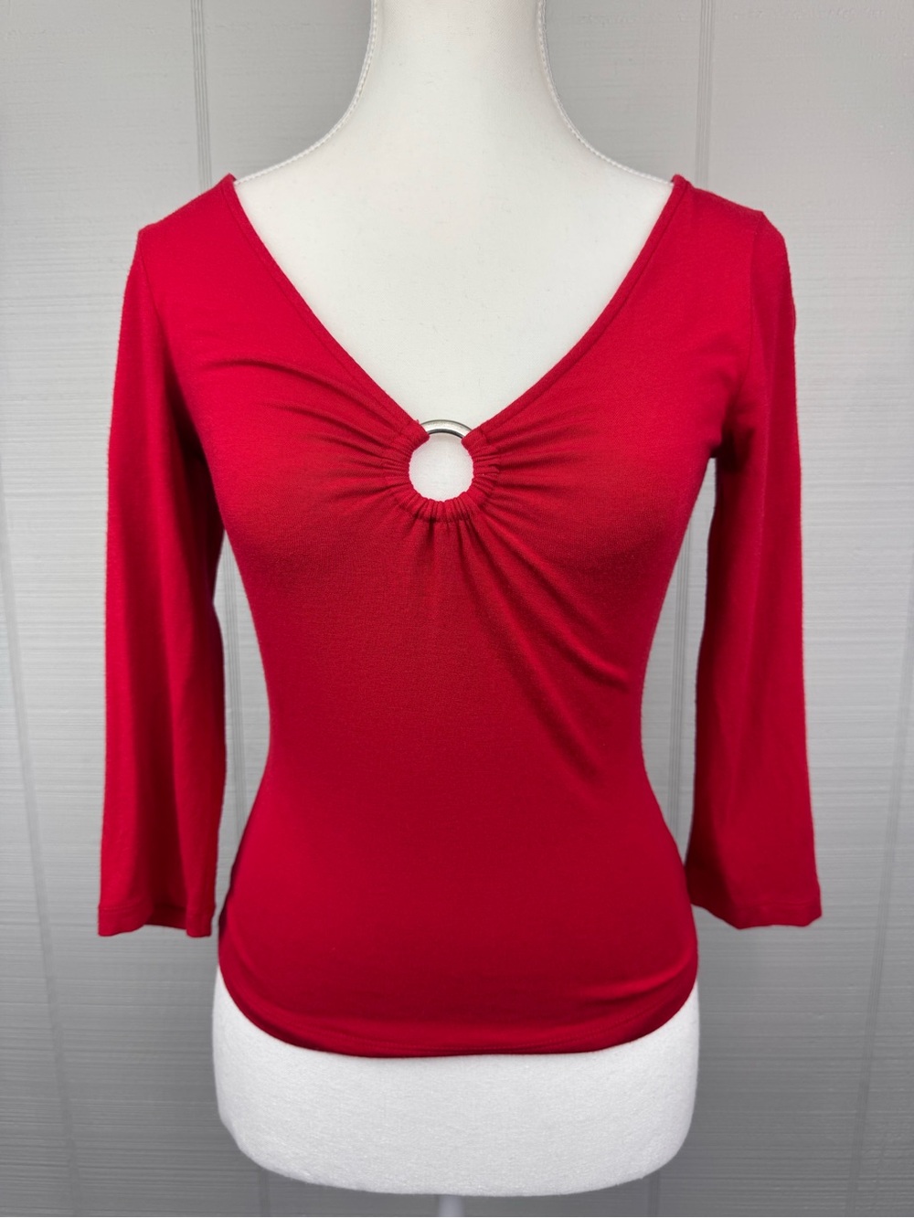 Vintage Express Red Y2K Silver O-ring Gathered V-neckline Half Sleeve Size S